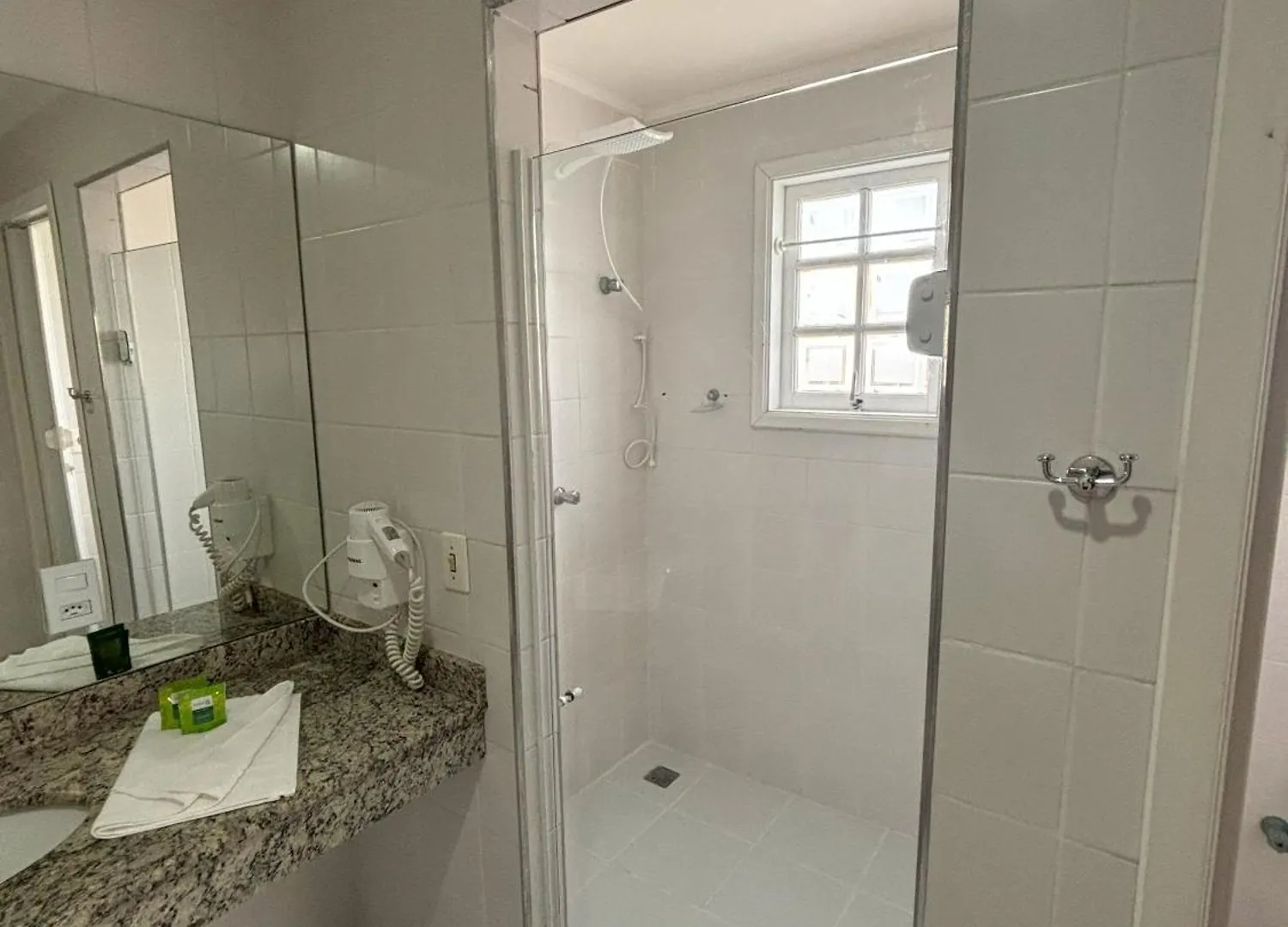 *** Inn Pousada Portal Das Cerejeiras - Be Happy Group Campos do Jordao Brazil